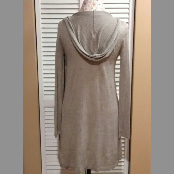 Staccato Lightweight Long Tan Hoodie, Size S, Pre-Owned - Picture 4 of 4